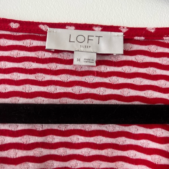 LOFT Red and White Hearts Pajama Top - Picture 6 of 7